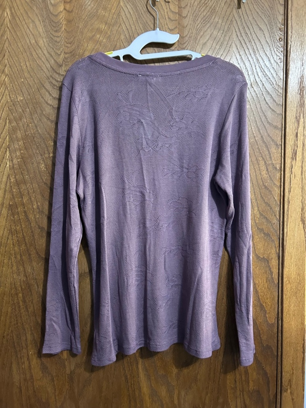 Maurices XL Floral Jacquard Mesh top NWT - Picture 4 of 4